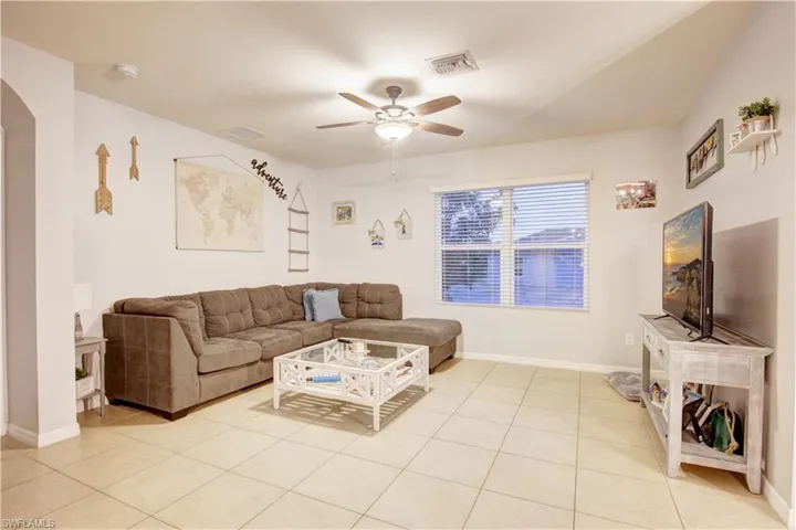 640 Nw 15th St, Cape Coral Fl 33993