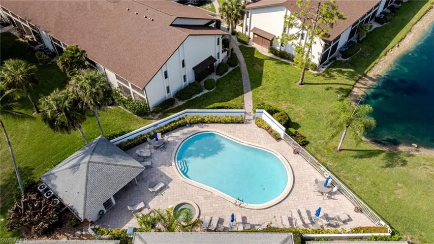 600 Misty Pines Cir 104, Naples, Florida 34105