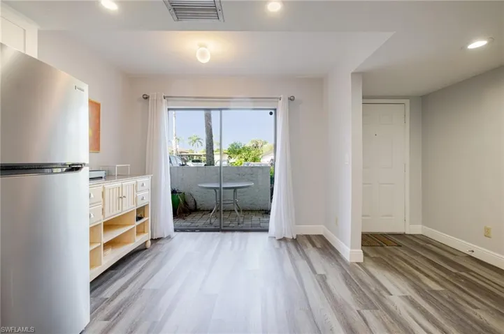 600 Misty Pines Cir 104, Naples, Florida 34105