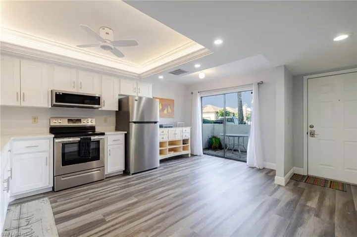600 Misty Pines Cir 104, Naples, Florida 34105
