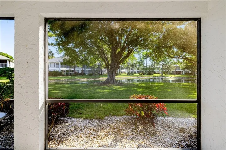 600 Misty Pines Cir 104, Naples, Florida 34105