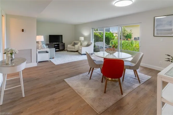 96 Glades Blvd 513, Naples, Florida 34112