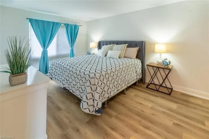 96 Glades Blvd 513, Naples, Florida 34112