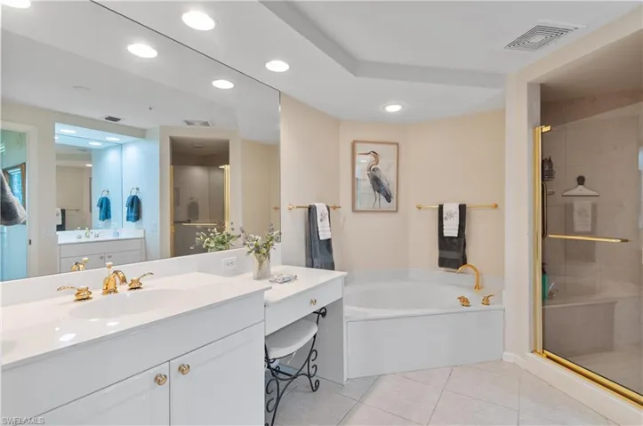 23650 Via Via Veneto Blvd 404, Estero, Florida 34134