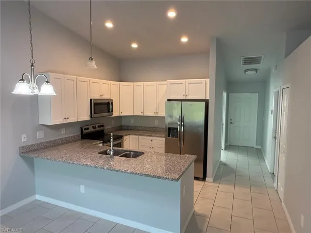 3534 Sw 17th Ave, Cape Coral, Florida 33914