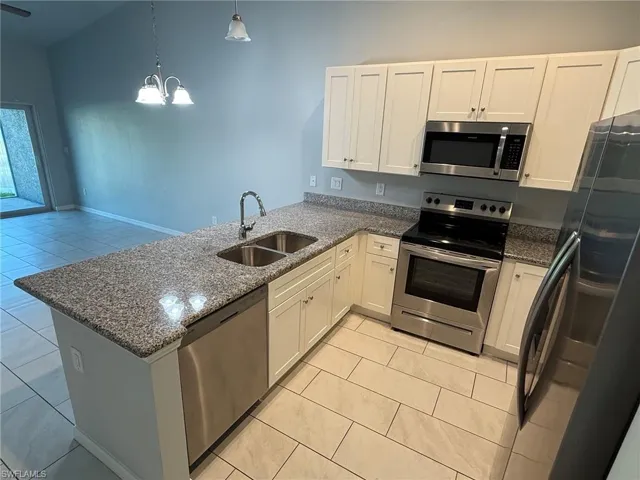 3534 Sw 17th Ave, Cape Coral, Florida 33914
