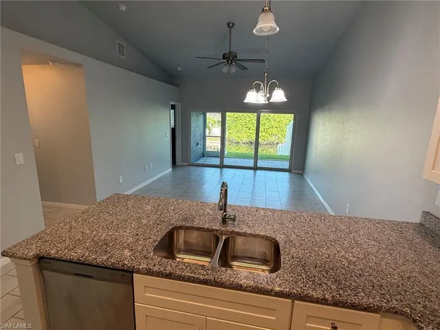 3534 Sw 17th Ave, Cape Coral, Florida 33914