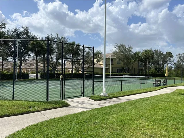 TENNIS-PICKLEBALL COURT