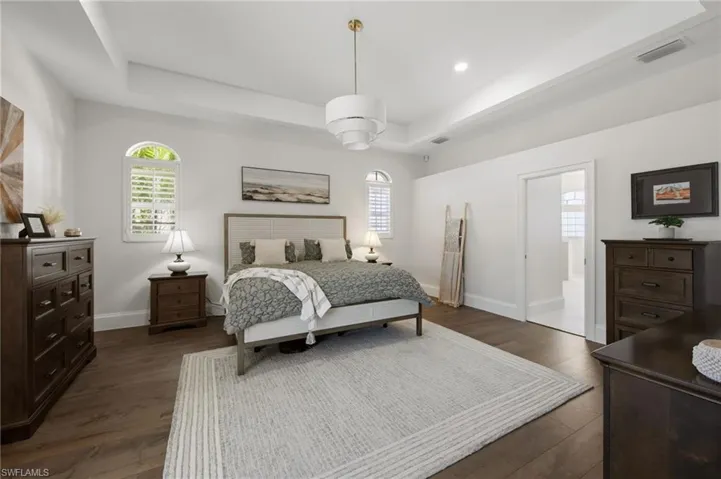 Primary suite