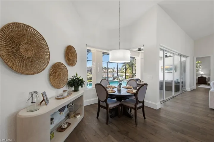 Breakfast nook overlooking lanai with lake vews