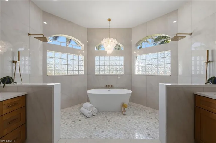 Wet room for showers and tub