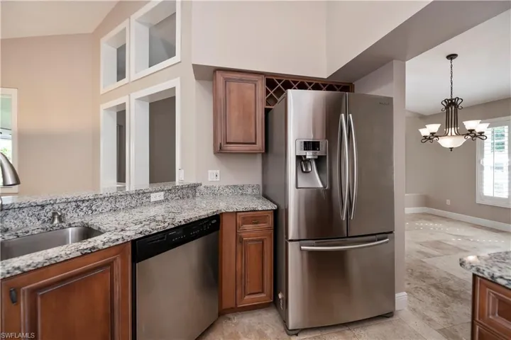 14730  Blackbird  LN, Fort Myers, FL 33919