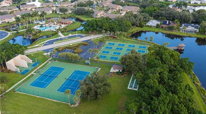 14730  Blackbird  LN, Fort Myers, FL 33919