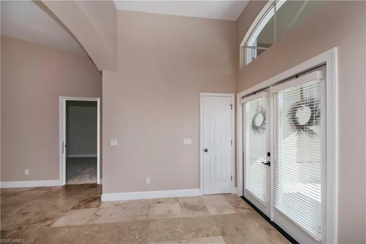 14730  Blackbird  LN, Fort Myers, FL 33919