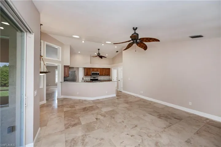 14730  Blackbird  LN, Fort Myers, FL 33919