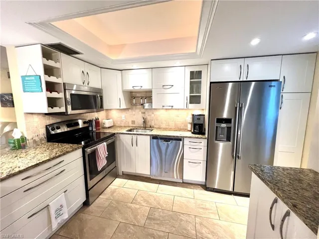 1155  Sandpiper  ST, Naples, FL 34102