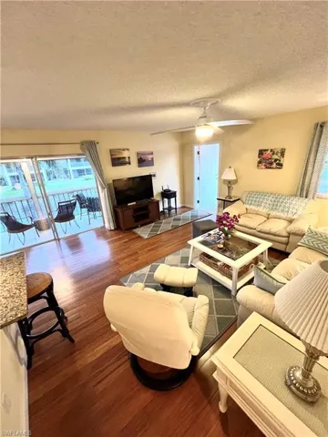 1155  Sandpiper  ST, Naples, FL 34102