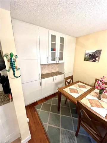 1155  Sandpiper  ST, Naples, FL 34102