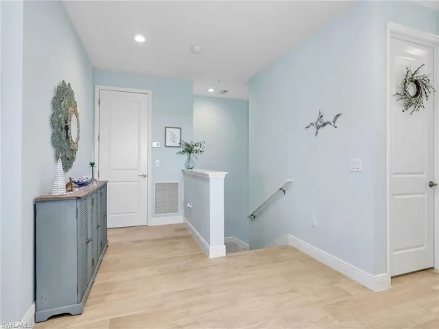 2543 Seychelles Dr 605, Naples, Florida 34112