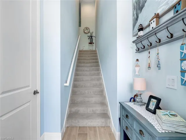 2543 Seychelles Dr 605, Naples, Florida 34112