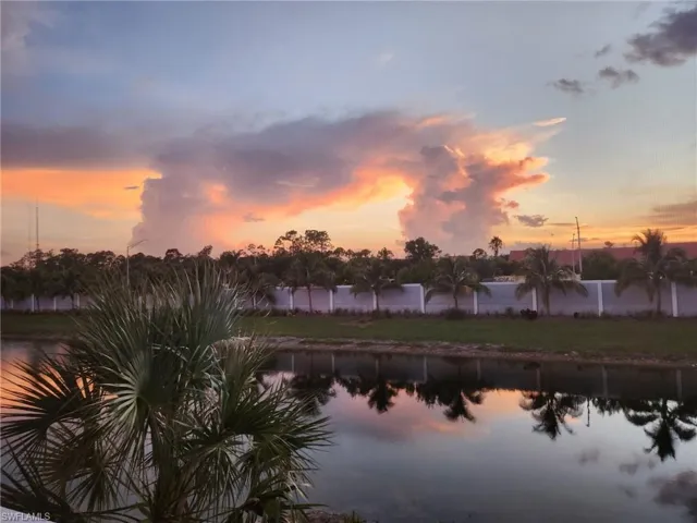 2543 Seychelles Dr 605, Naples, Florida 34112