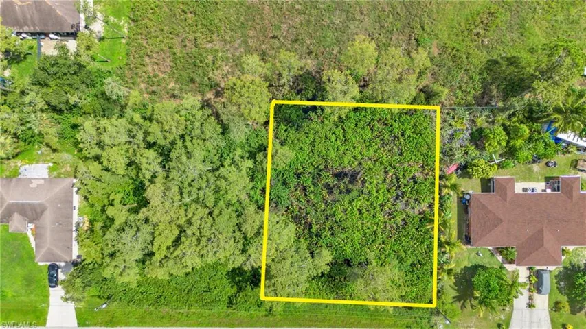 5435/5437 Benton St, Lehigh Acres Fl 33971