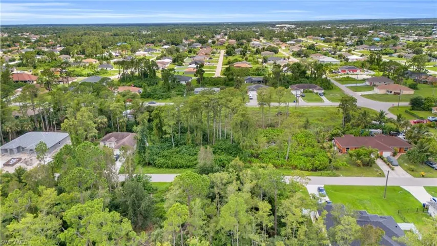 5435/5437 Benton St, Lehigh Acres Fl 33971