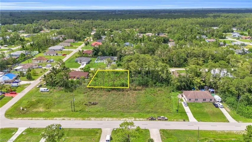 5435/5437 Benton St, Lehigh Acres Fl 33971