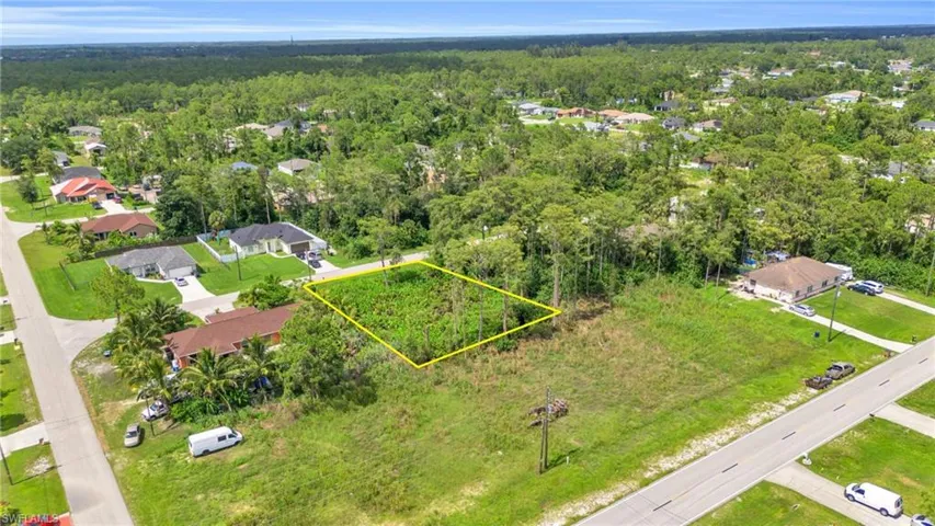 5435/5437 Benton St, Lehigh Acres Fl 33971