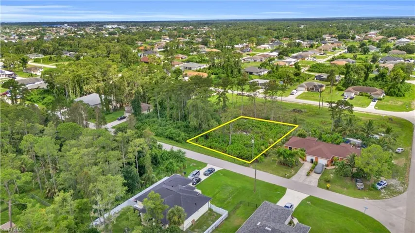 5435/5437 Benton St, Lehigh Acres Fl 33971