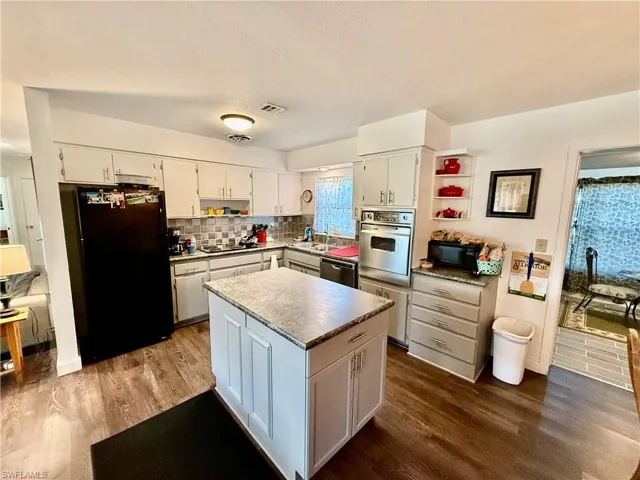 17 Kansas Rd, Lehigh Acres, Florida 33936