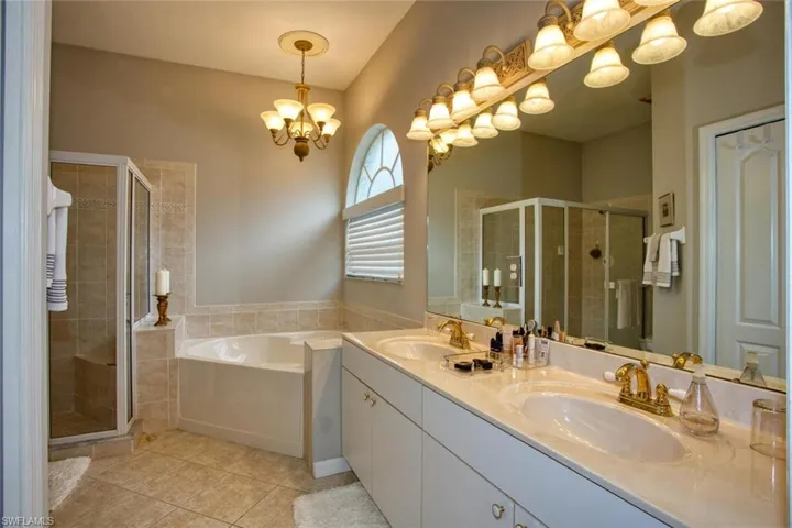 10307  White Palm  WAY, Fort Myers, FL 33966