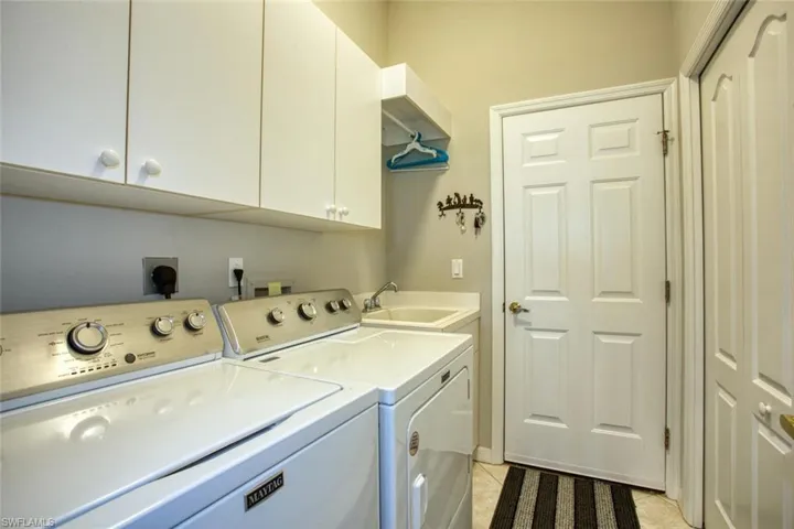 10307  White Palm  WAY, Fort Myers, FL 33966