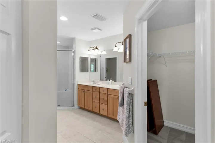1273 Rialto Way 102, Naples, Florida 34114
