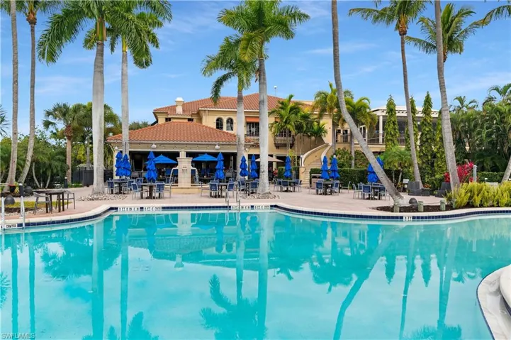 1273 Rialto Way 102, Naples, Florida 34114
