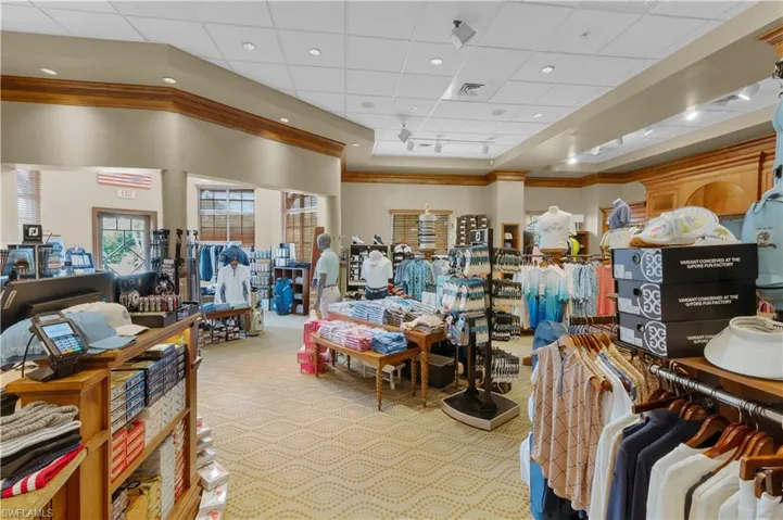 1273 Rialto Way 102, Naples, Florida 34114