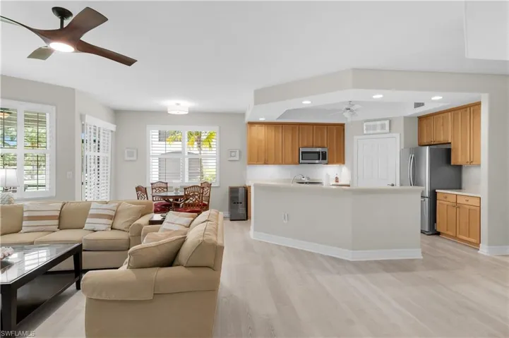 1273 Rialto Way 102, Naples, Florida 34114