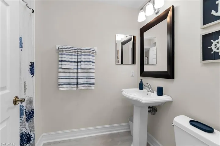 1273 Rialto Way 102, Naples, Florida 34114