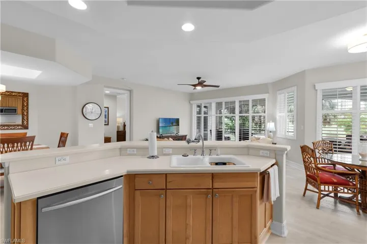 1273 Rialto Way 102, Naples, Florida 34114