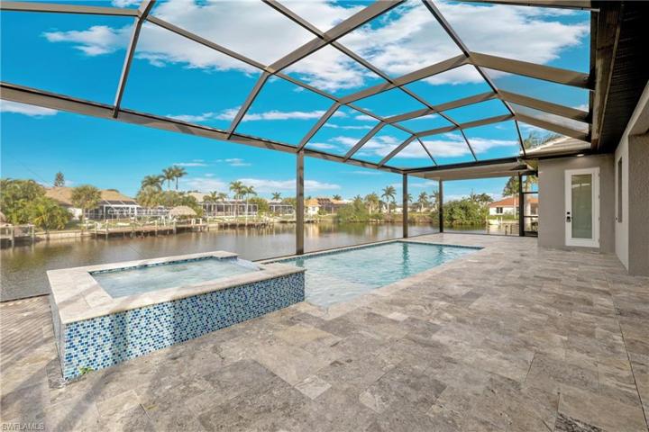 Large lanai, pool and spa