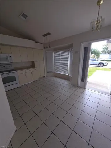 910 Cape Coral Pkwy W, Cape Coral, Florida 33914