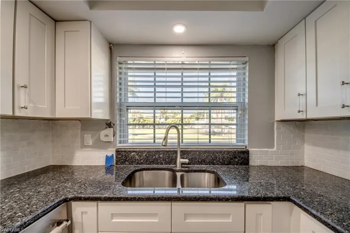 7050 Nantucket Cir 1, North Fort Myers, Florida 33917