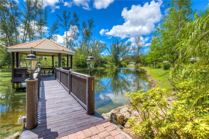 10050 Lake Cove Dr # 202, Fort Myers, Florida 33908