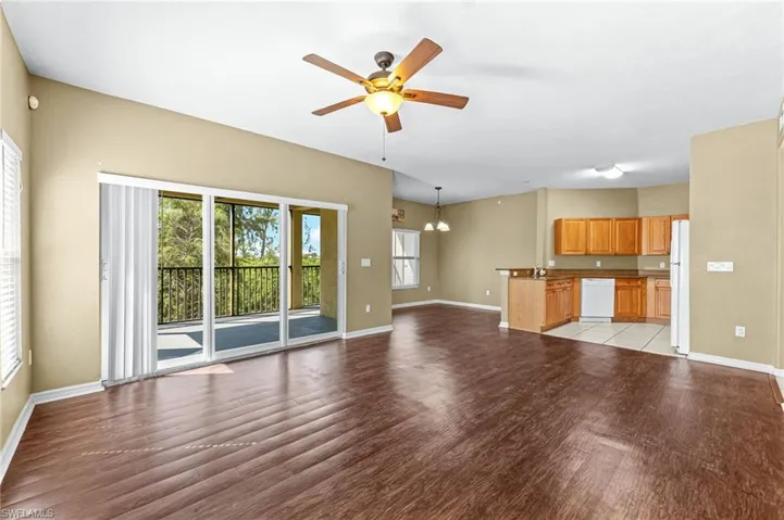 10050 Lake Cove Dr # 202, Fort Myers, Florida 33908