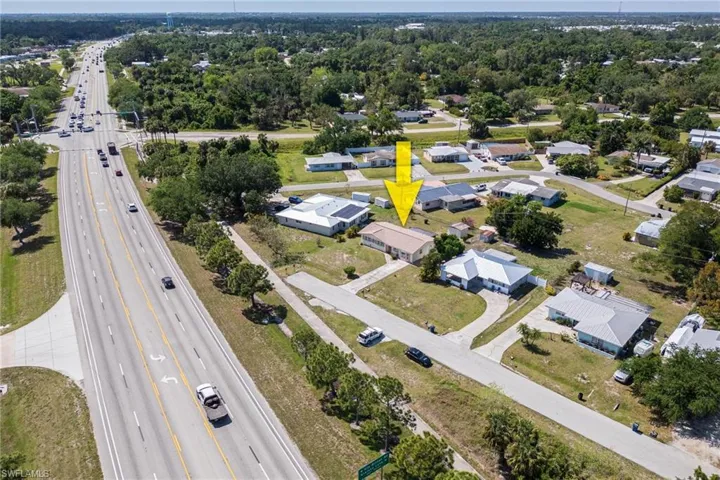241  Donna  LN, North Fort Myers, FL 33917