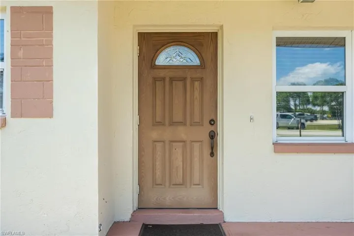 241  Donna  LN, North Fort Myers, FL 33917