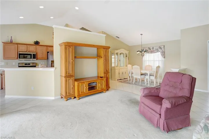 3719  Kent  DR, Naples, FL 34112