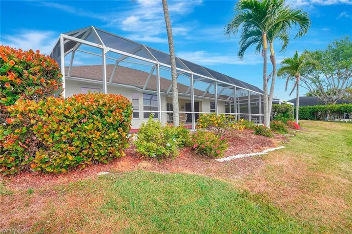 3719  Kent  DR, Naples, FL 34112