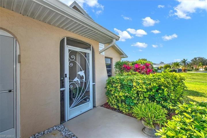 19930  Lake Vista  CIR, LEHIGH ACRES, FL 33936