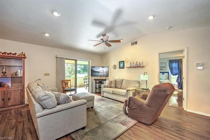 19930  Lake Vista  CIR, LEHIGH ACRES, FL 33936